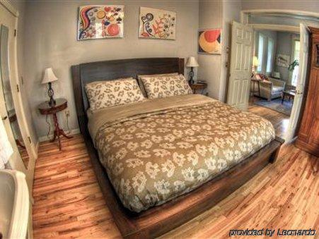 דנוור Queen Anne Bed And Breakfast חדר תמונה